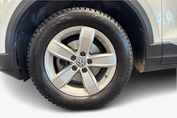 valkoinen Volkswagen T-Roc 2022 kuva 11.