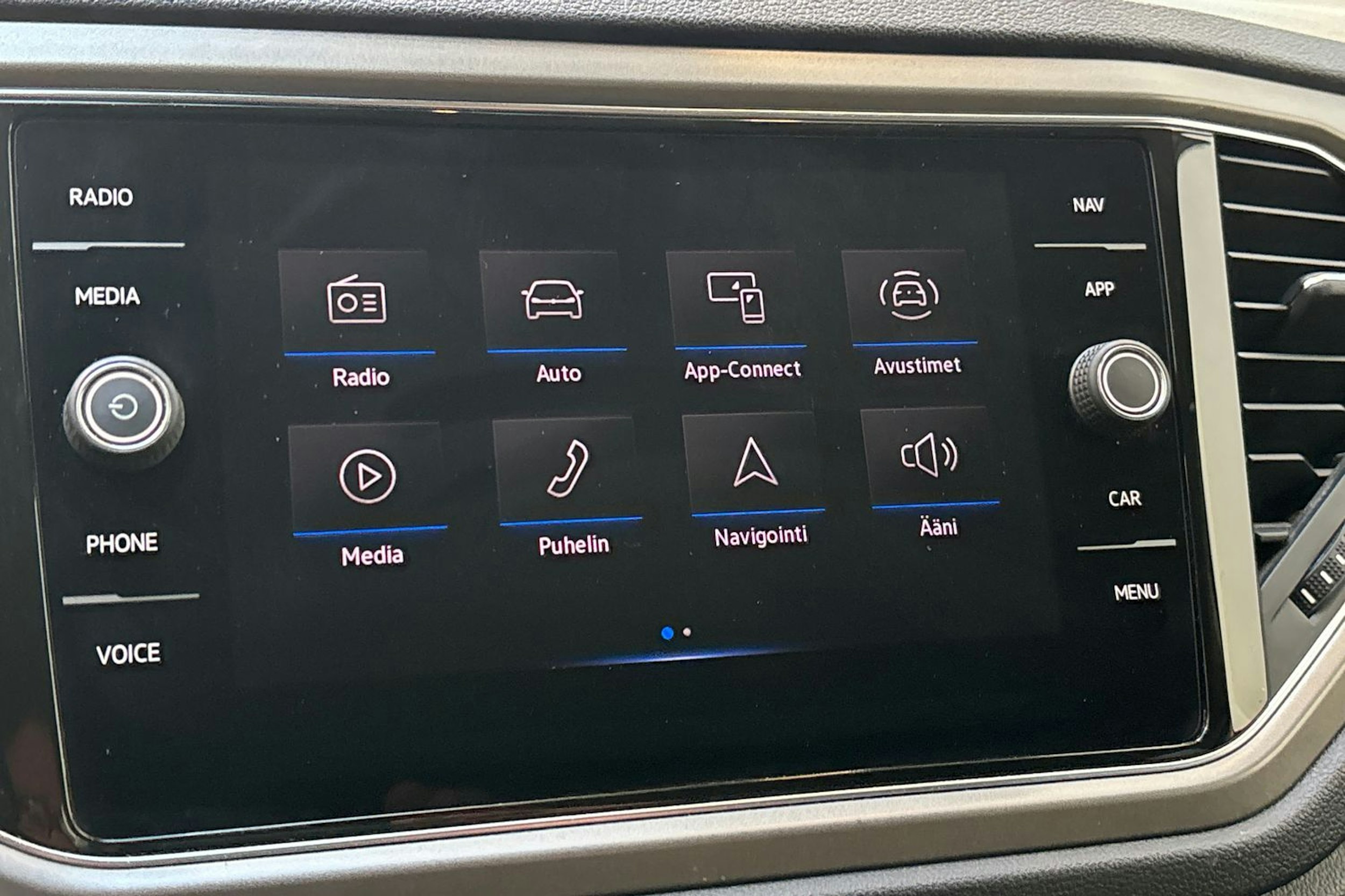 punainen Volkswagen T-Roc 2022 kuva 20.