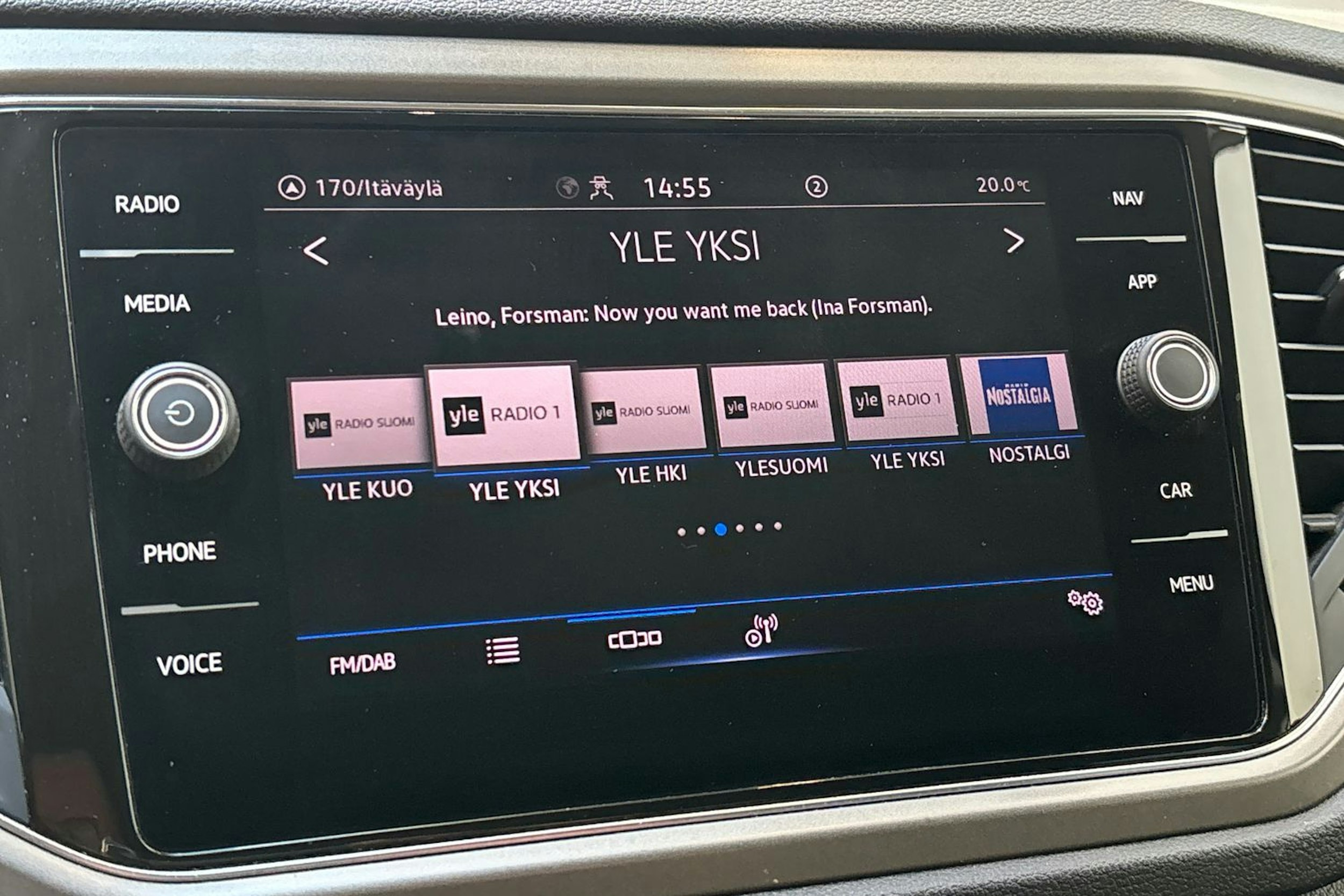 punainen Volkswagen T-Roc 2022 kuva 21.