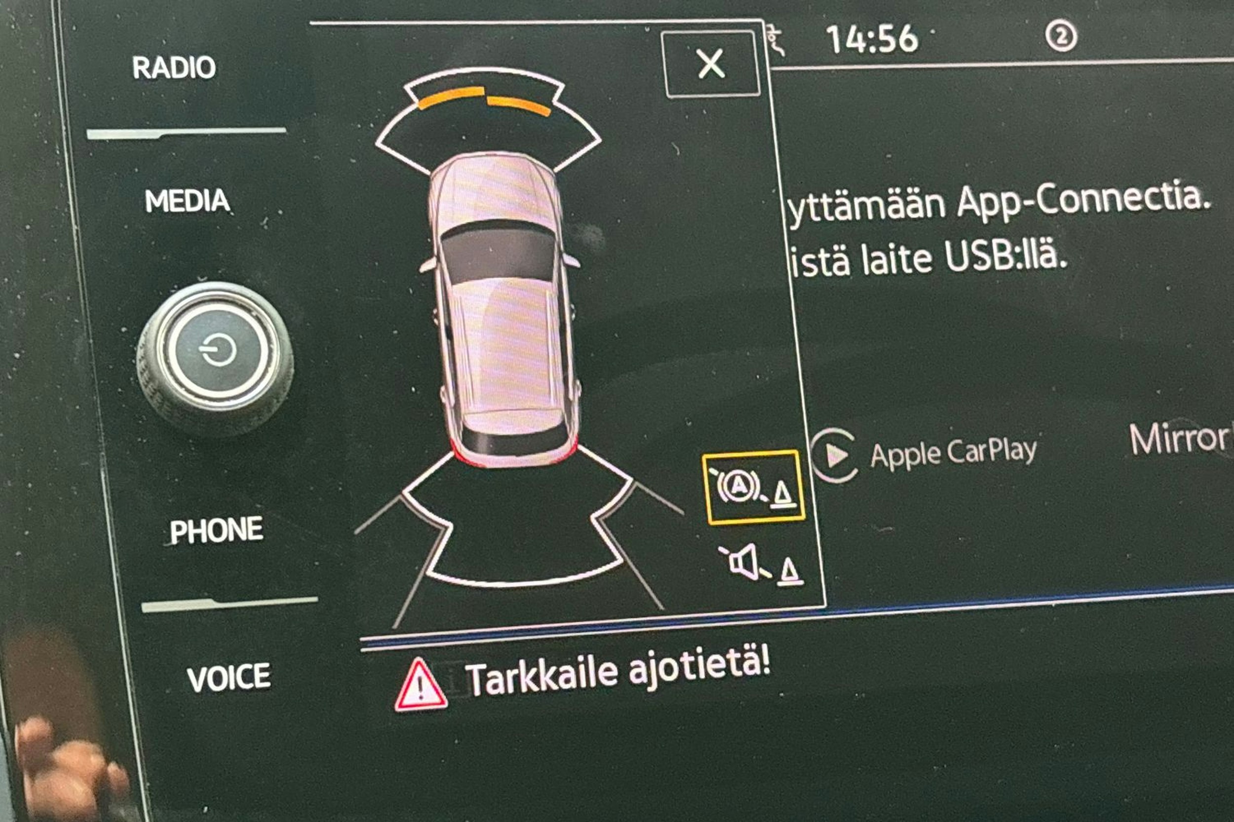 punainen Volkswagen T-Roc 2022 kuva 24.