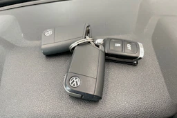 harmaa Volkswagen T-Roc 2022 kuva 12.