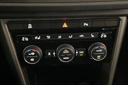 harmaa Volkswagen T-Roc 2022 kuva 17.
