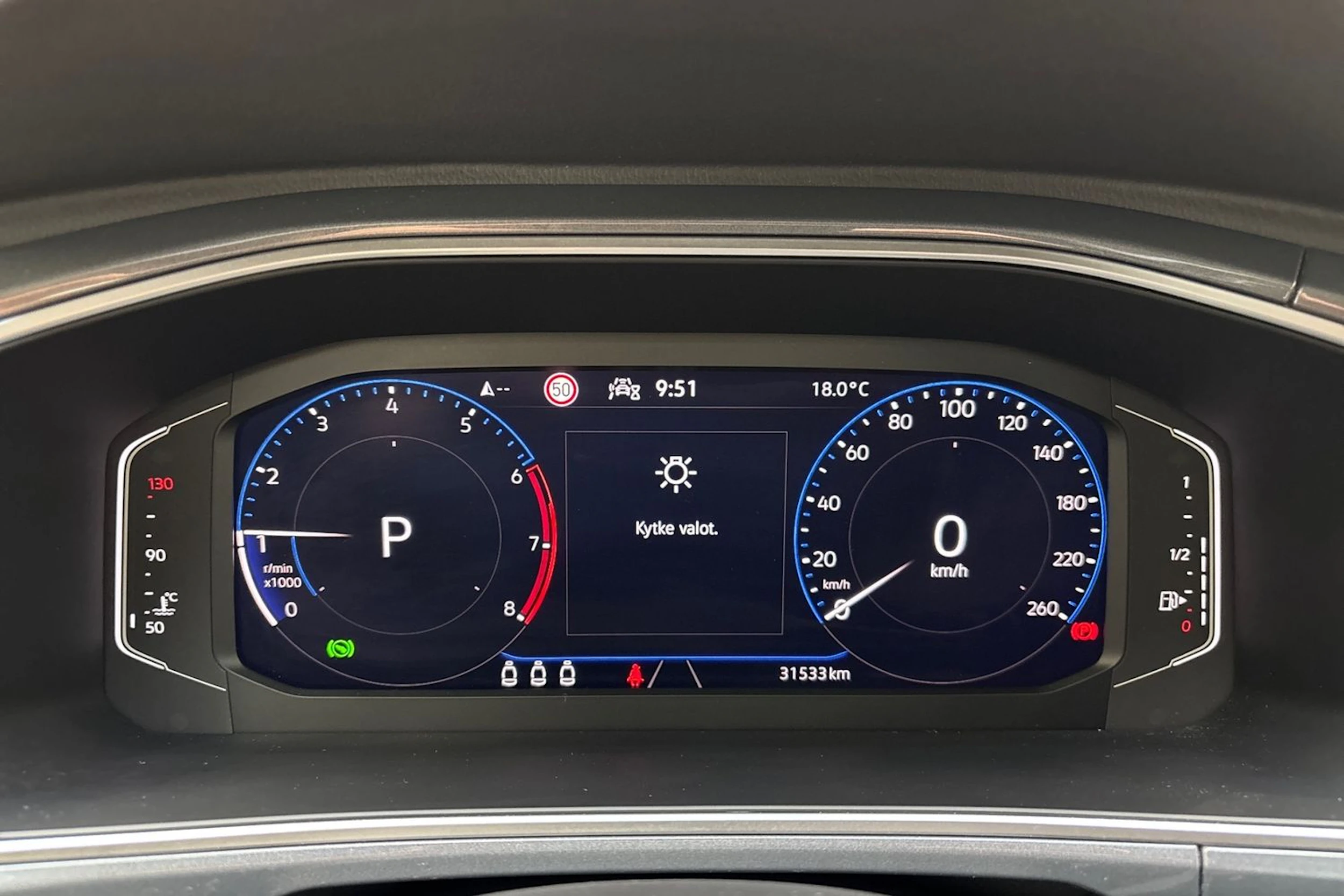 harmaa Volkswagen T-Roc 2022 kuva 17.