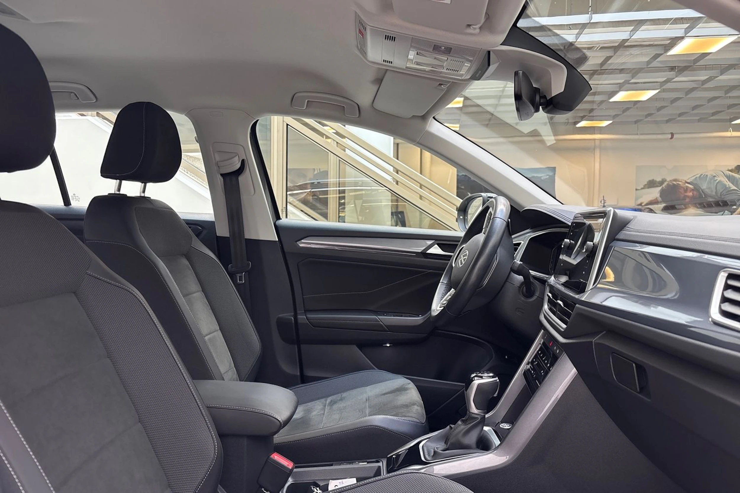 harmaa Volkswagen T-Roc 2022 kuva 25.