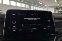 Musta Volkswagen T-Roc 2022 kuva 16.