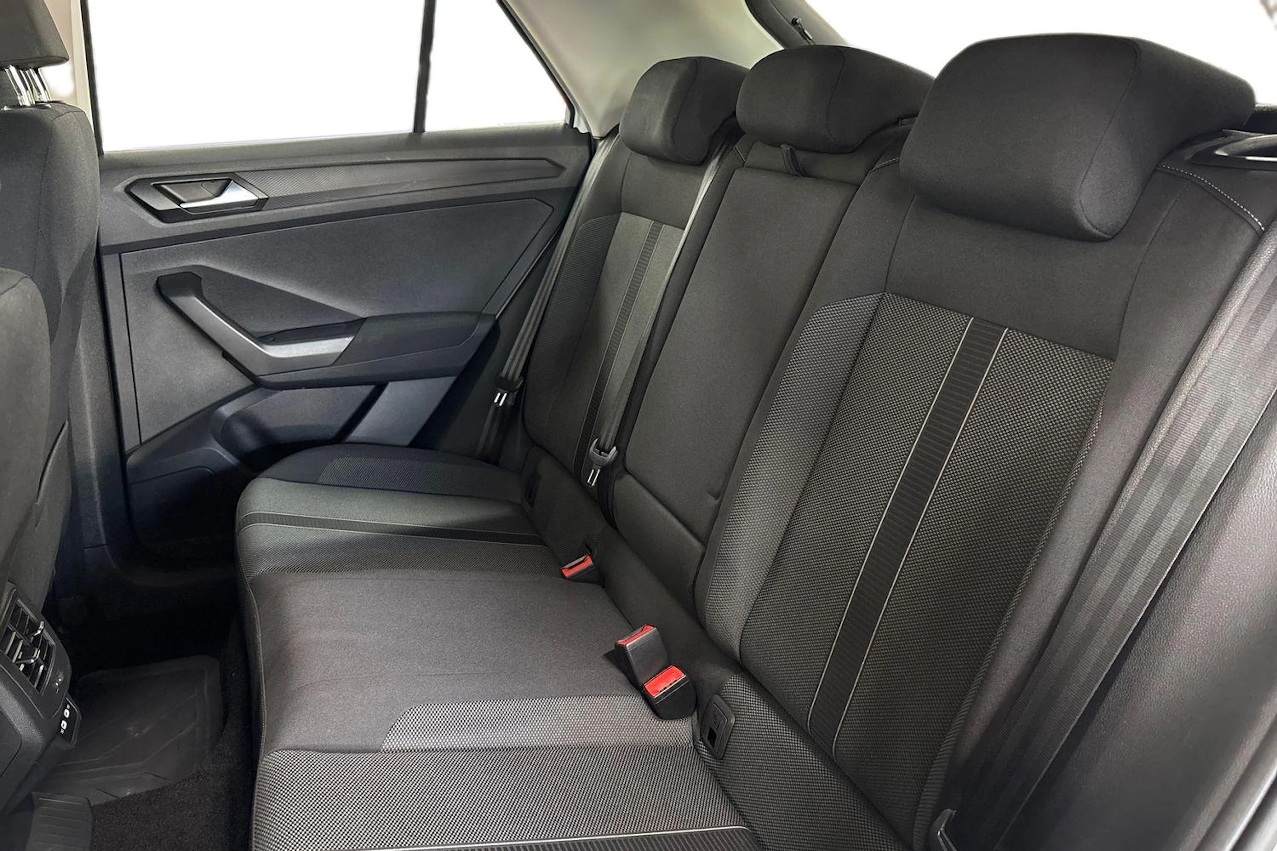 valkoinen Volkswagen T-Roc 2022 kuva 8.