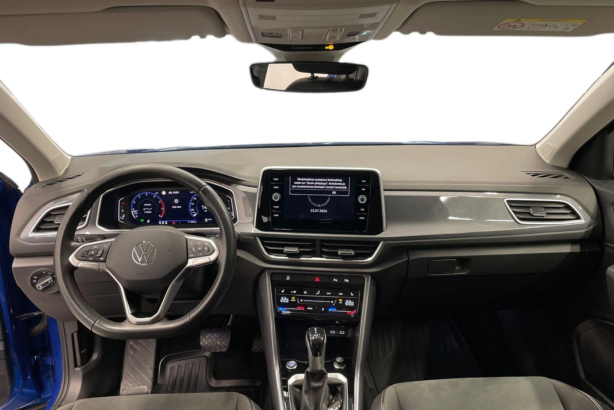 Sininen Volkswagen T-Roc 2022 kuva 7.