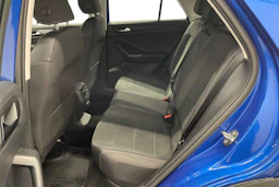 Sininen Volkswagen T-Roc 2022 kuva 8.