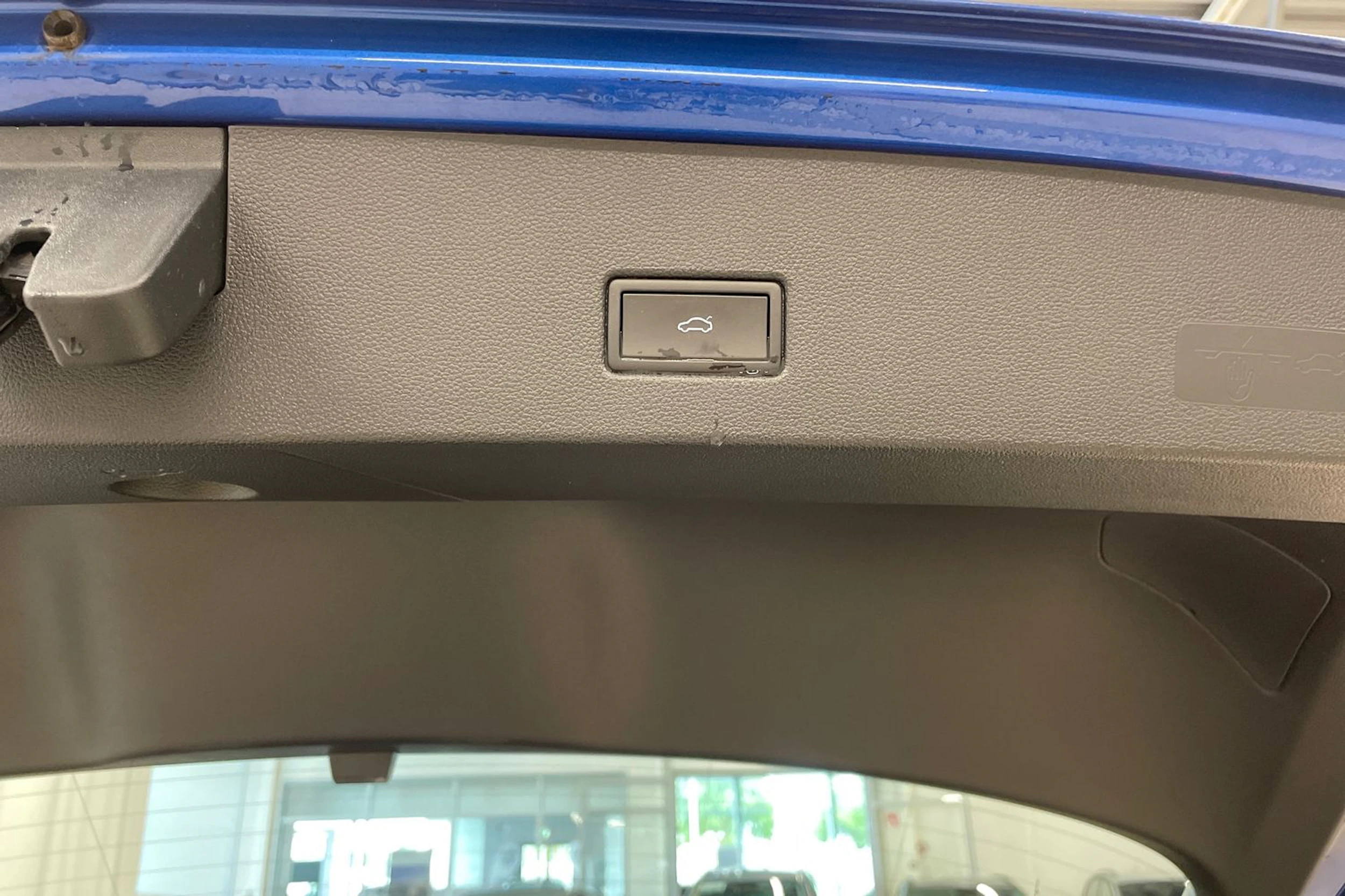 Sininen Volkswagen T-Roc 2022 kuva 19.