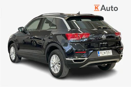 musta Volkswagen T-Roc 2022 kuva 3.