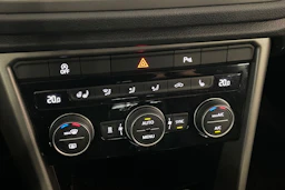 musta Volkswagen T-Roc 2022 kuva 19.