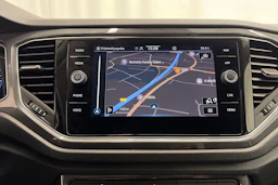 harmaa Volkswagen T-Roc 2022 kuva 17.