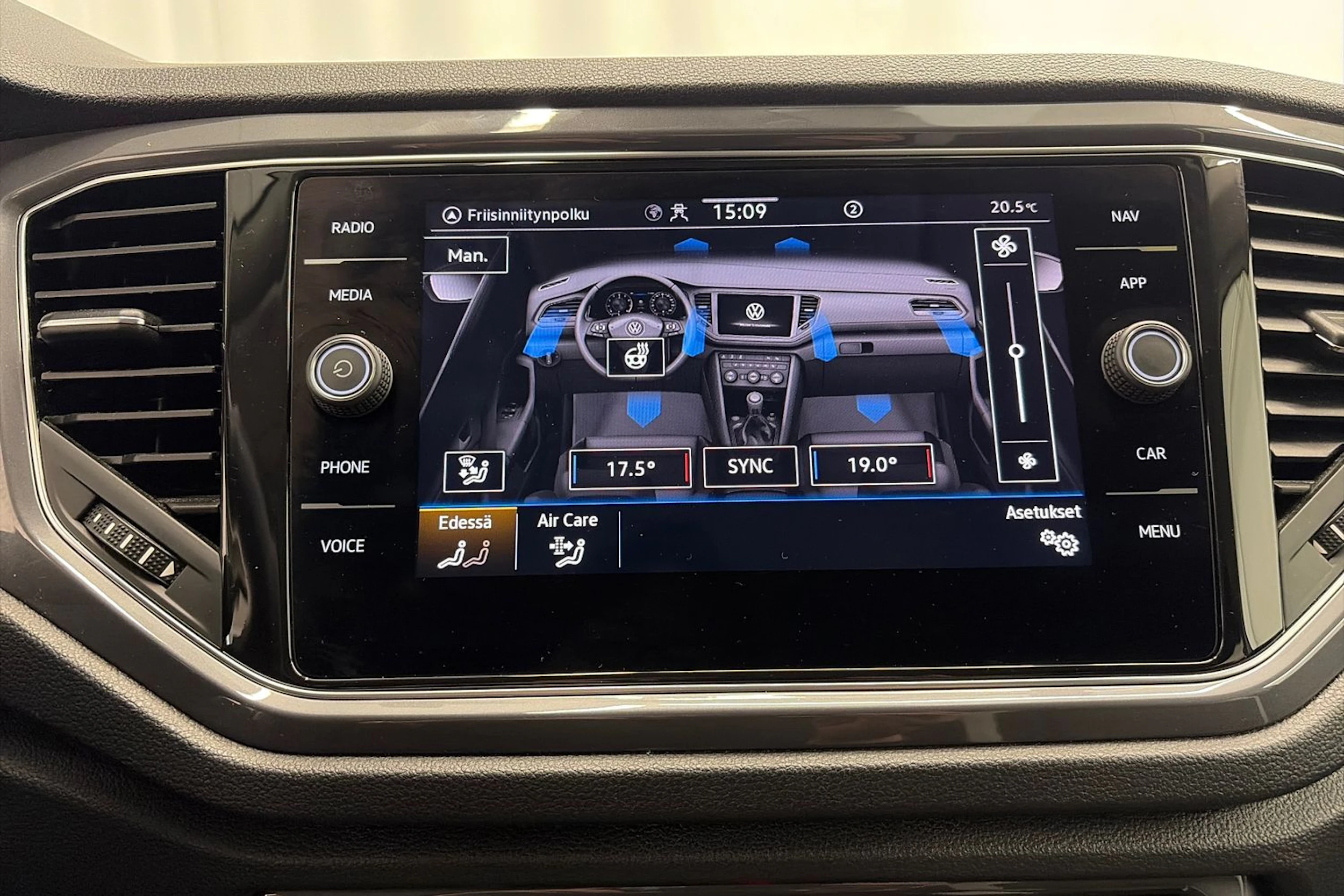 harmaa Volkswagen T-Roc 2022 kuva 21.