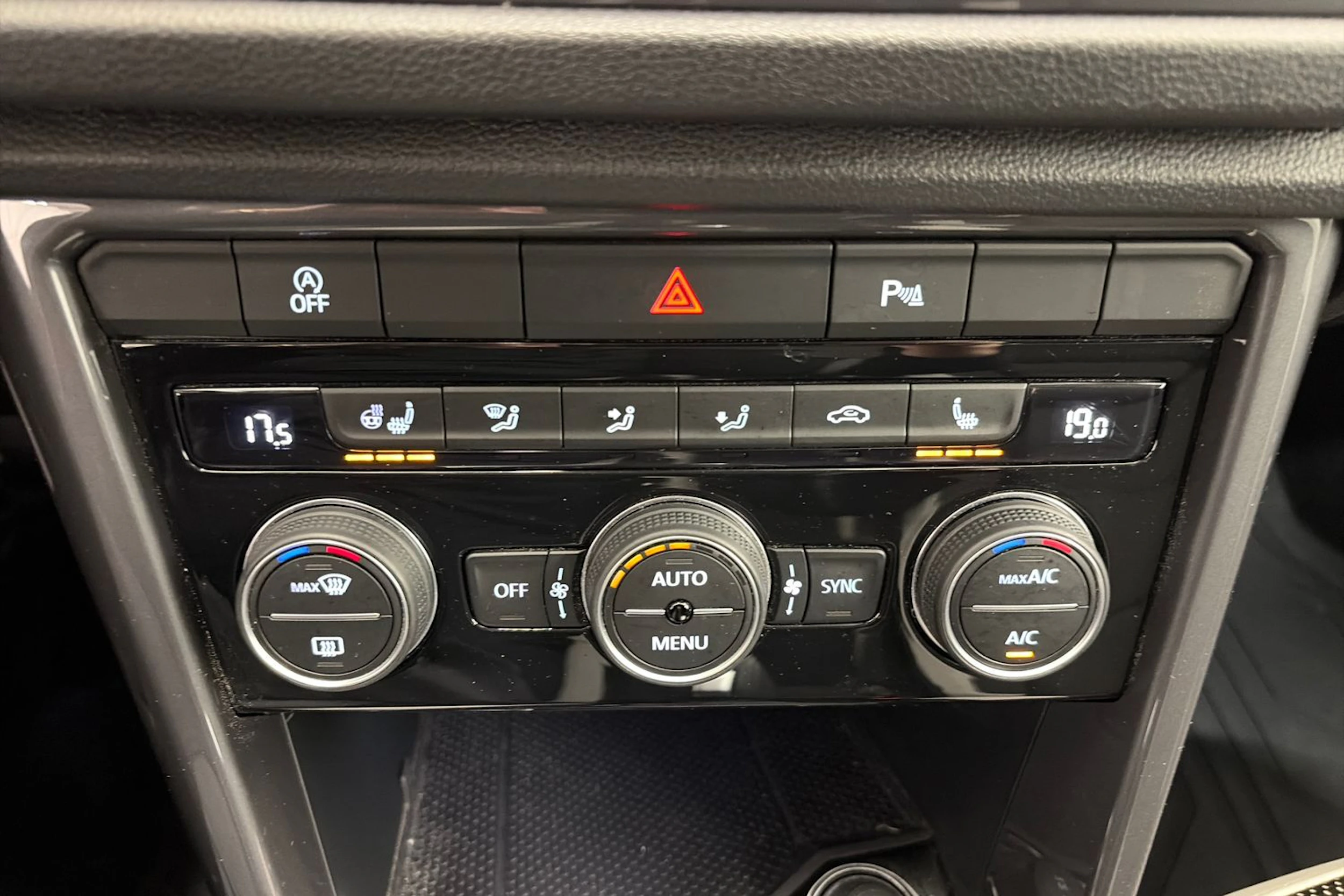 harmaa Volkswagen T-Roc 2022 kuva 22.