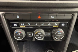 harmaa Volkswagen T-Roc 2022 kuva 22.