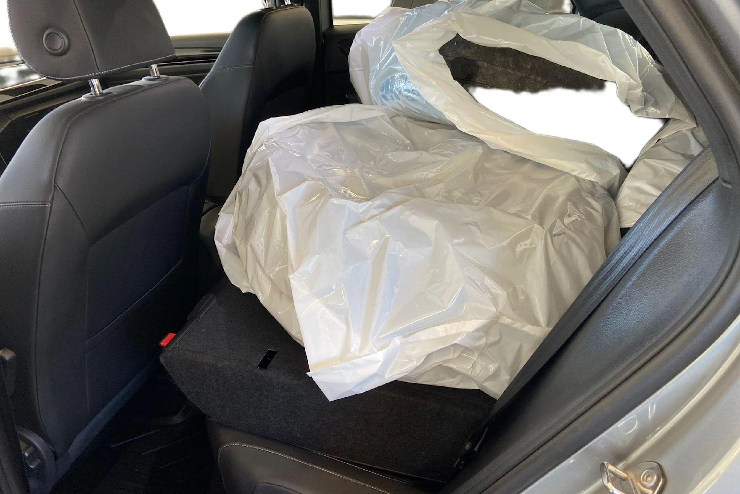 harmaa Volkswagen T-Roc 2022 kuva 11.