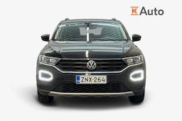 musta Volkswagen T-Roc 2022 kuva 4.
