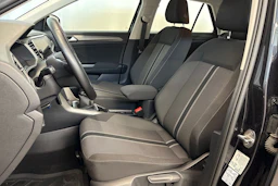 musta Volkswagen T-Roc 2022 kuva 11.