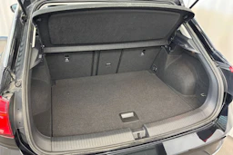 musta Volkswagen T-Roc 2022 kuva 14.