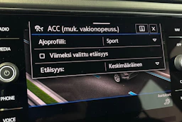 musta Volkswagen T-Roc 2022 kuva 19.