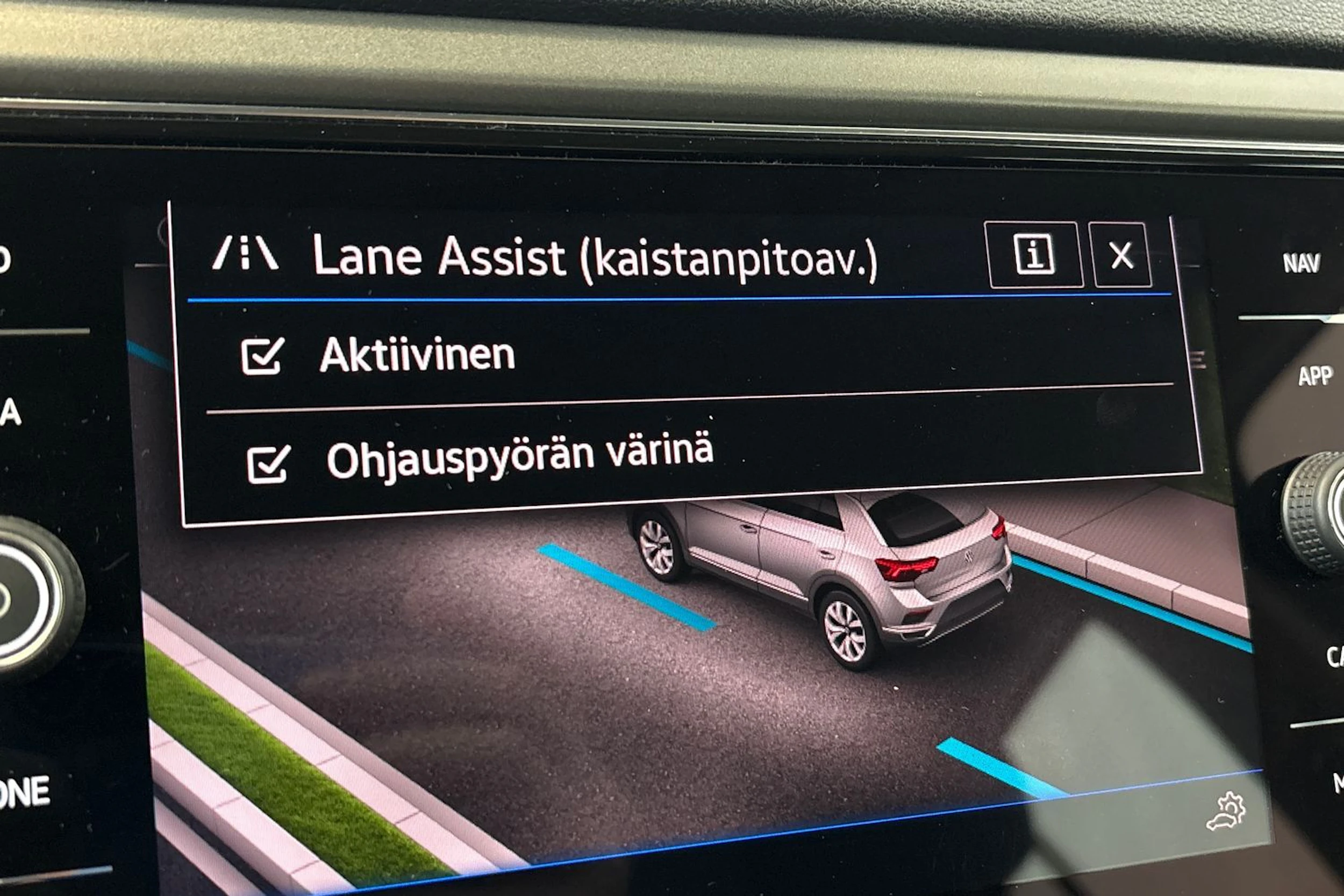 musta Volkswagen T-Roc 2022 kuva 20.