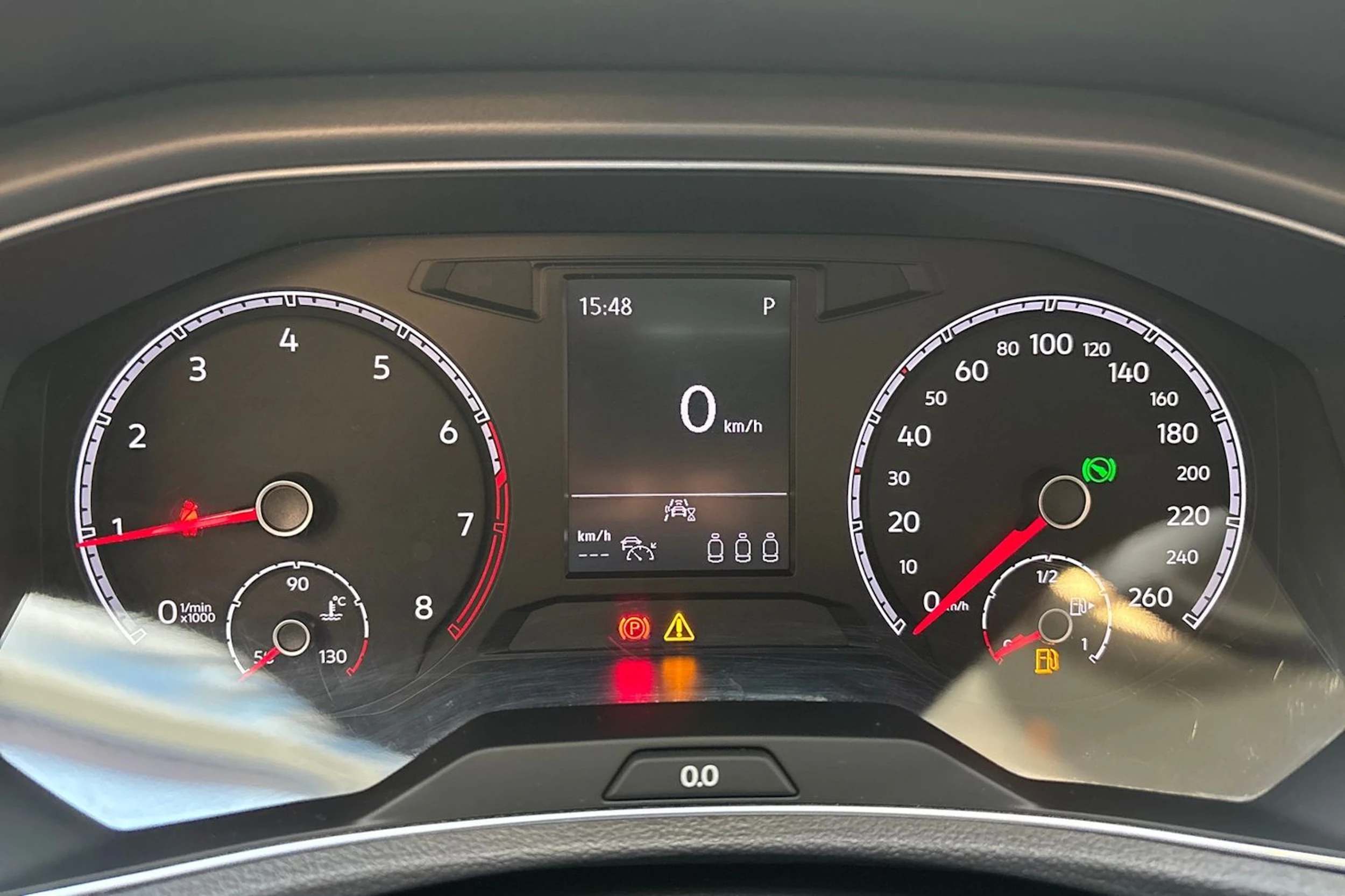 Valkoinen Volkswagen T-Roc 2022 kuva 17.