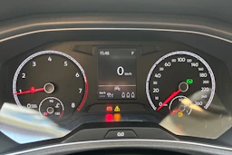 Valkoinen Volkswagen T-Roc 2022 kuva 17.