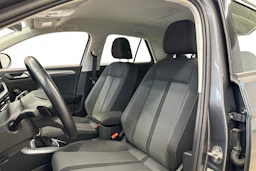 harmaa Volkswagen T-Roc 2022 kuva 6.