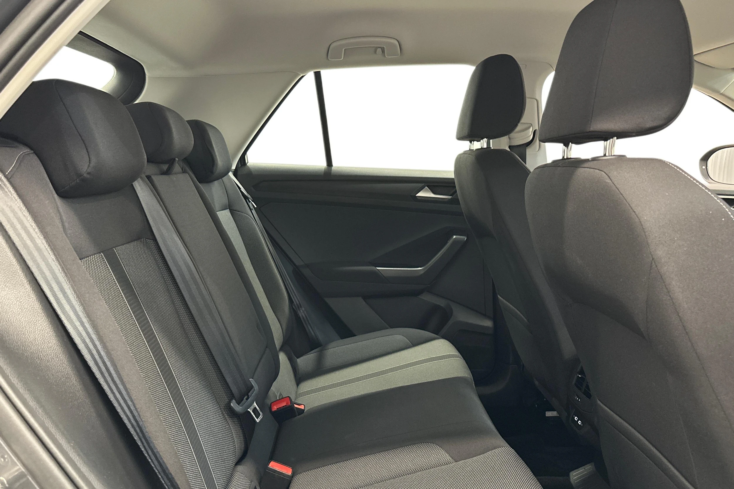 harmaa Volkswagen T-Roc 2022 kuva 9.