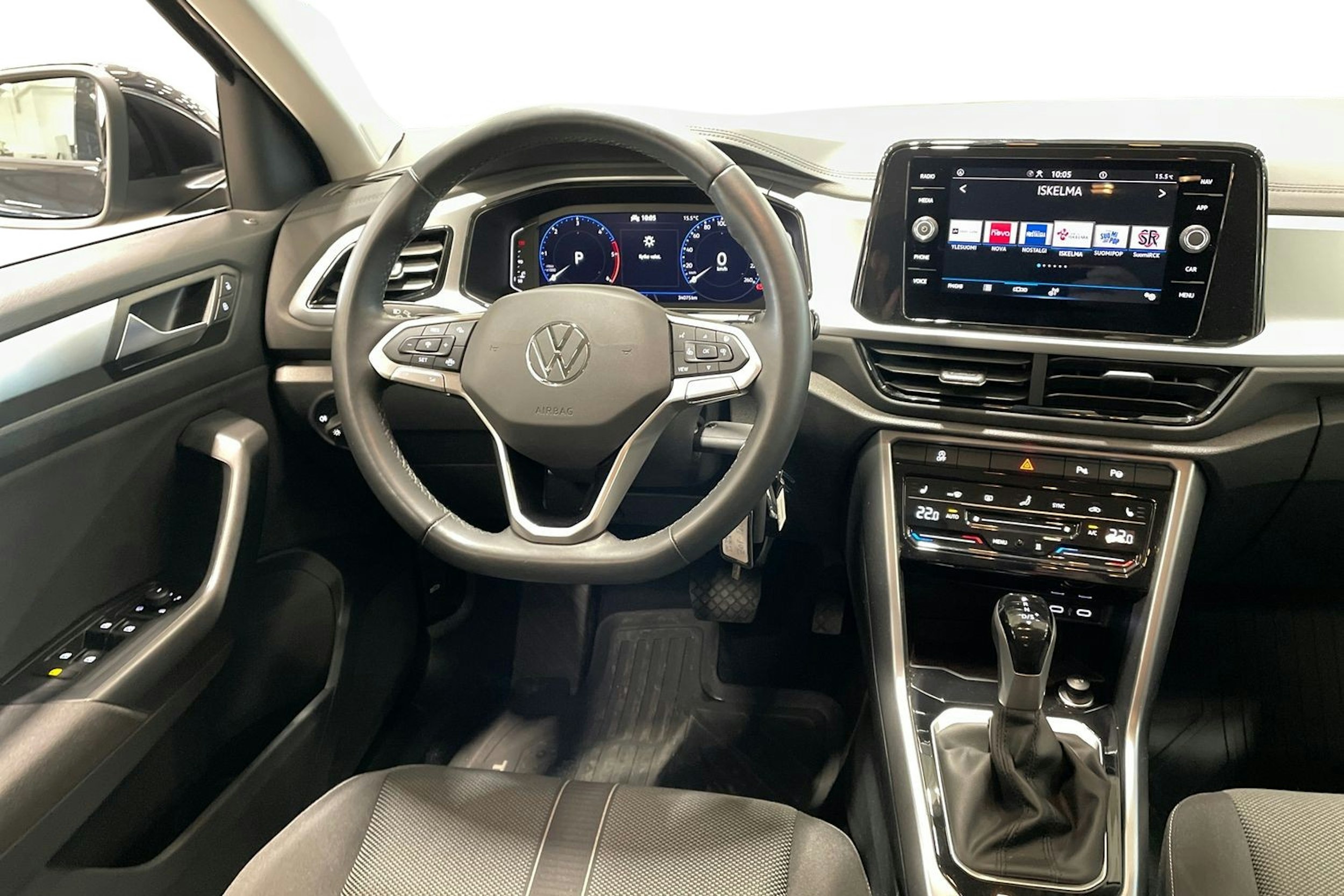 met. musta Volkswagen T-Roc 2022 kuva 9.