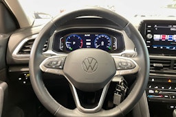 met. musta Volkswagen T-Roc 2022 kuva 15.