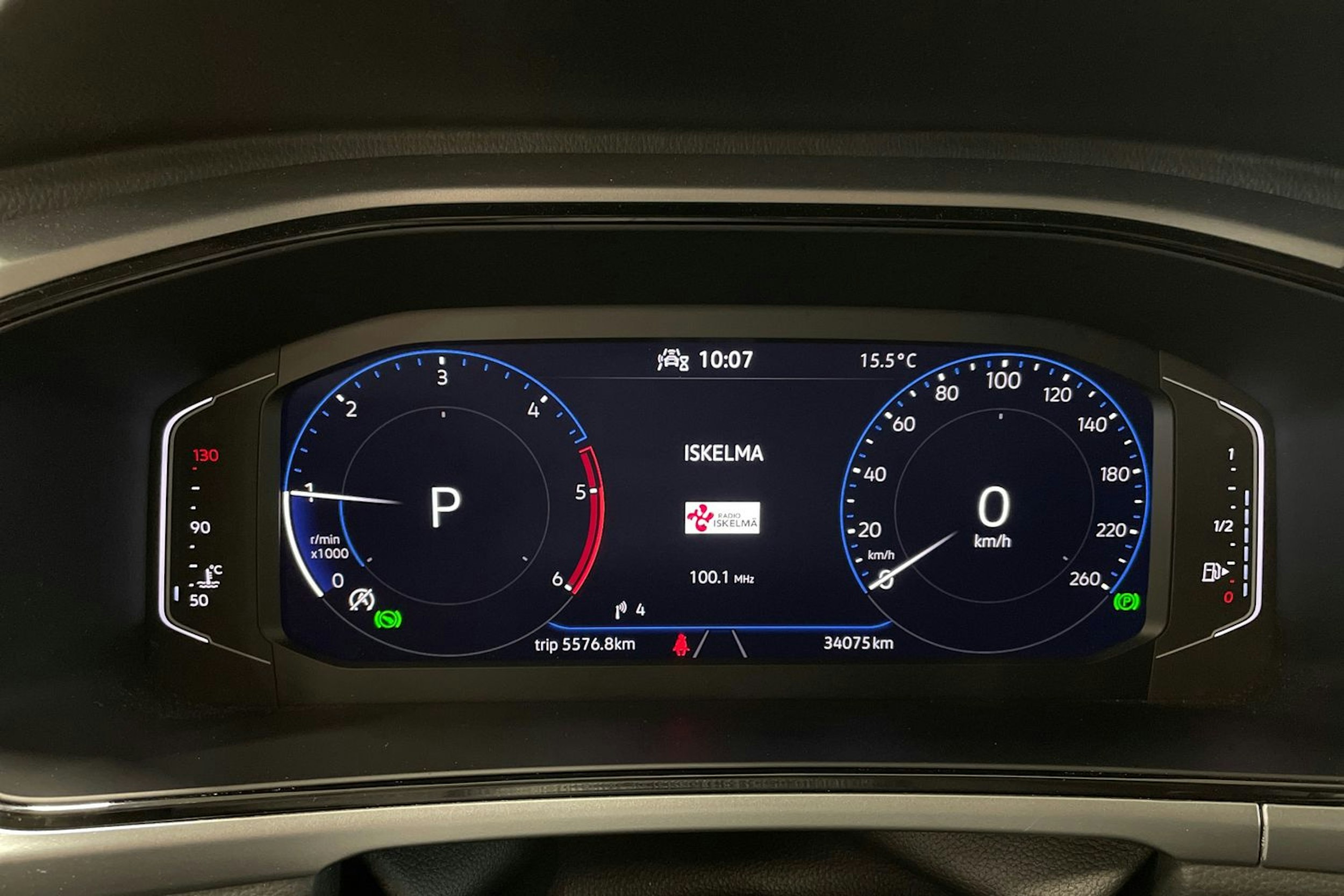 met. musta Volkswagen T-Roc 2022 kuva 18.
