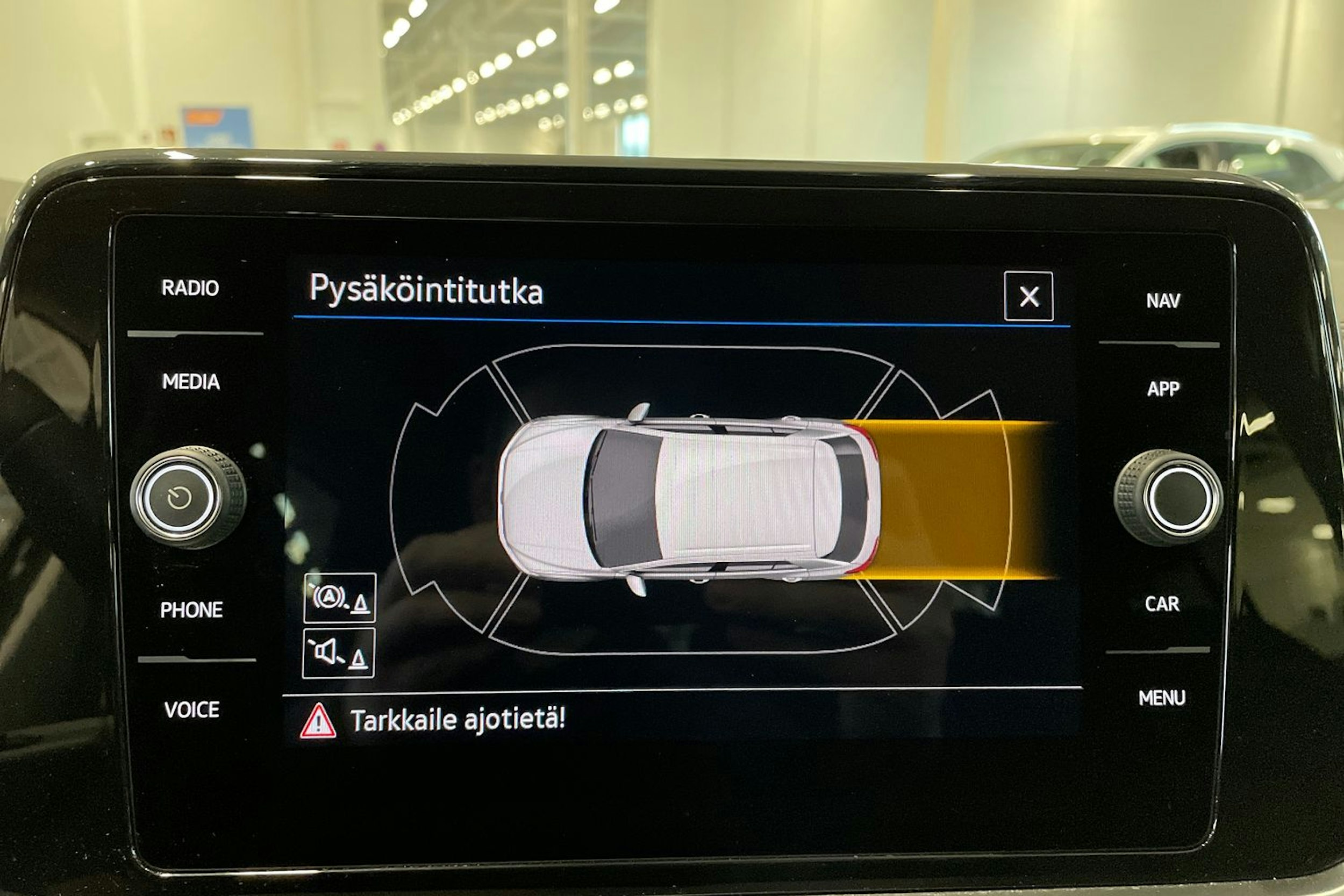 met. musta Volkswagen T-Roc 2022 kuva 20.