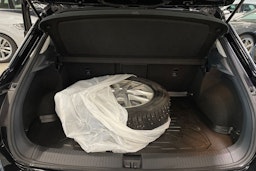 met. musta Volkswagen T-Roc 2022 kuva 35.