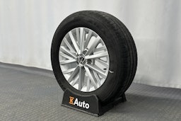 harmaa Volkswagen T-Roc 2023 kuva 13.