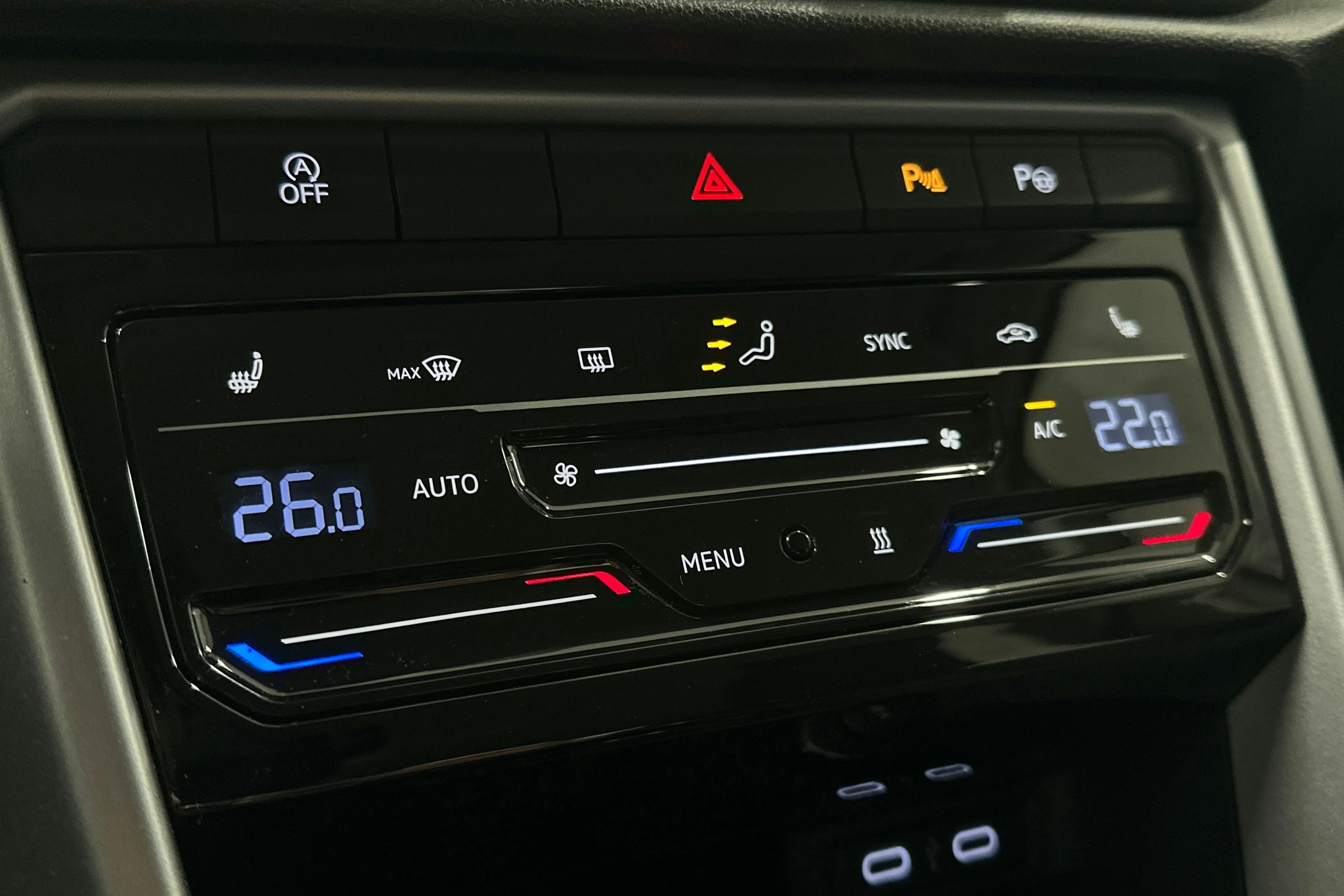 harmaa Volkswagen T-Roc 2023 kuva 24.