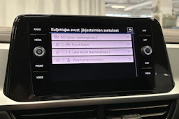 valkoinen Volkswagen T-Roc 2023 kuva 21.