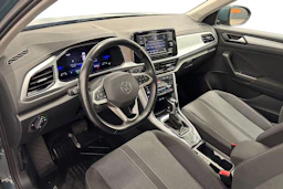 met. sininen Volkswagen T-Roc 2023 kuva 8.