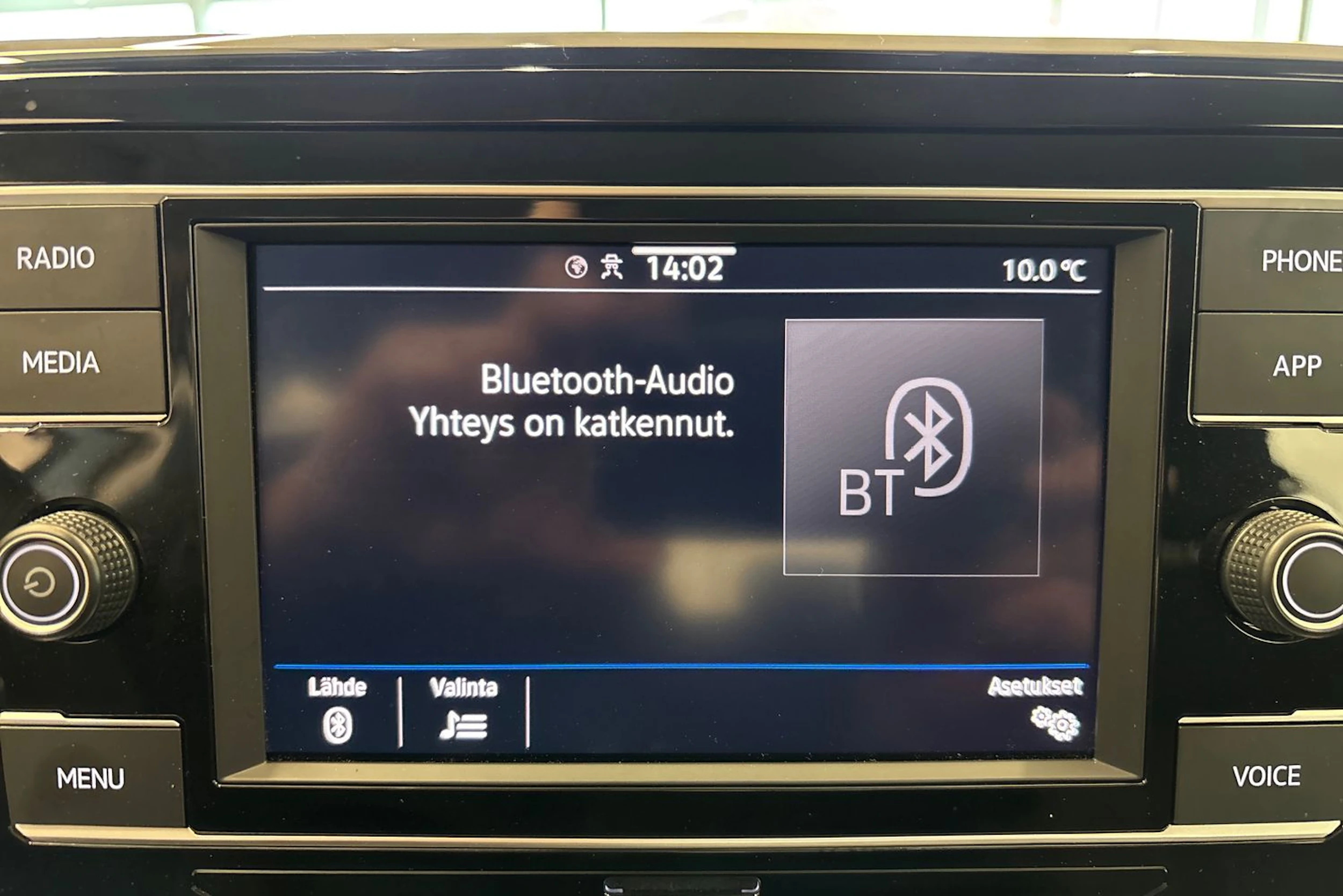 Harmaa Volkswagen T-Roc 2023 kuva 25.