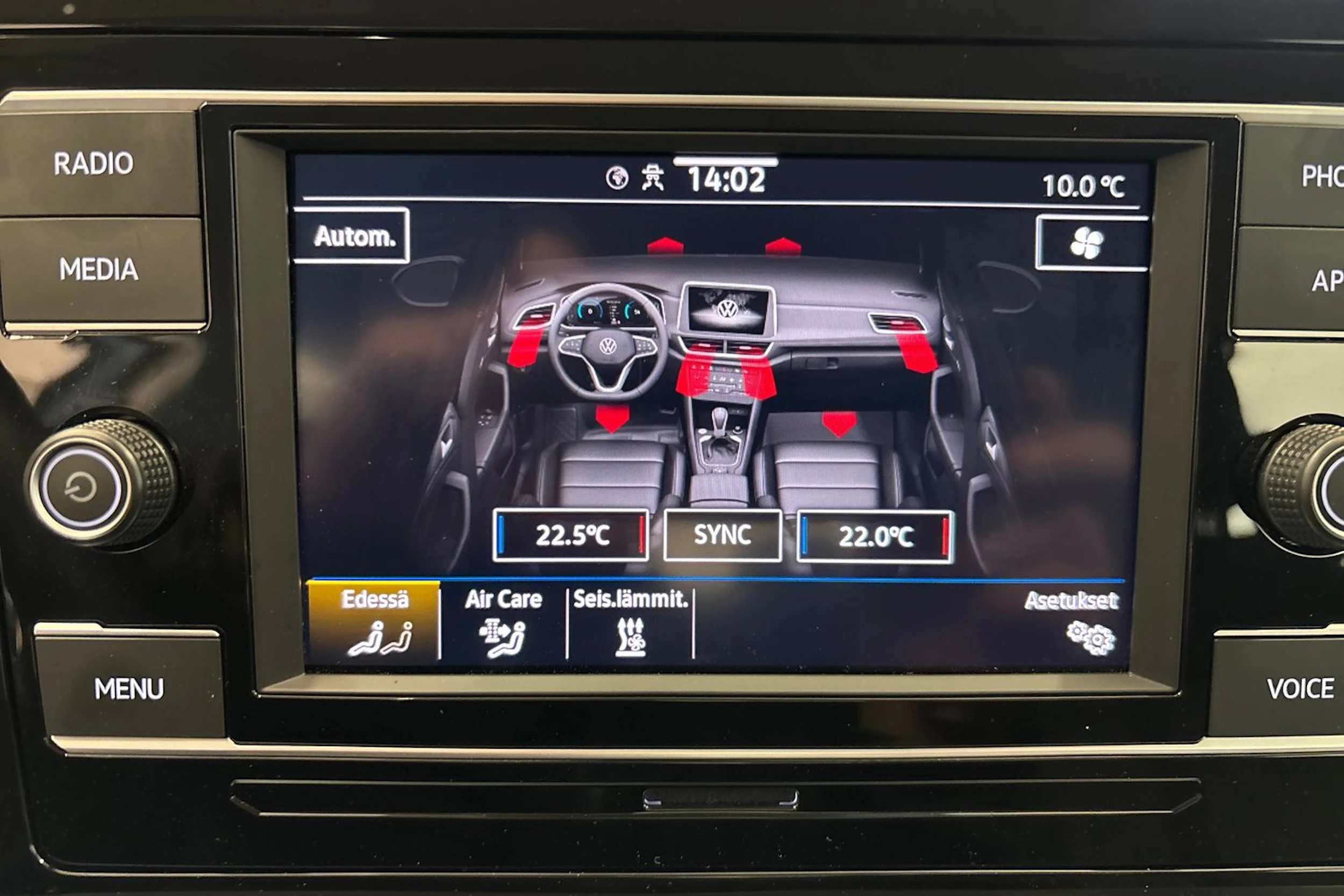 Harmaa Volkswagen T-Roc 2023 kuva 26.