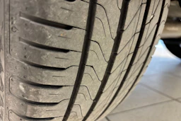 Harmaa Volkswagen T-Roc 2023 kuva 30.