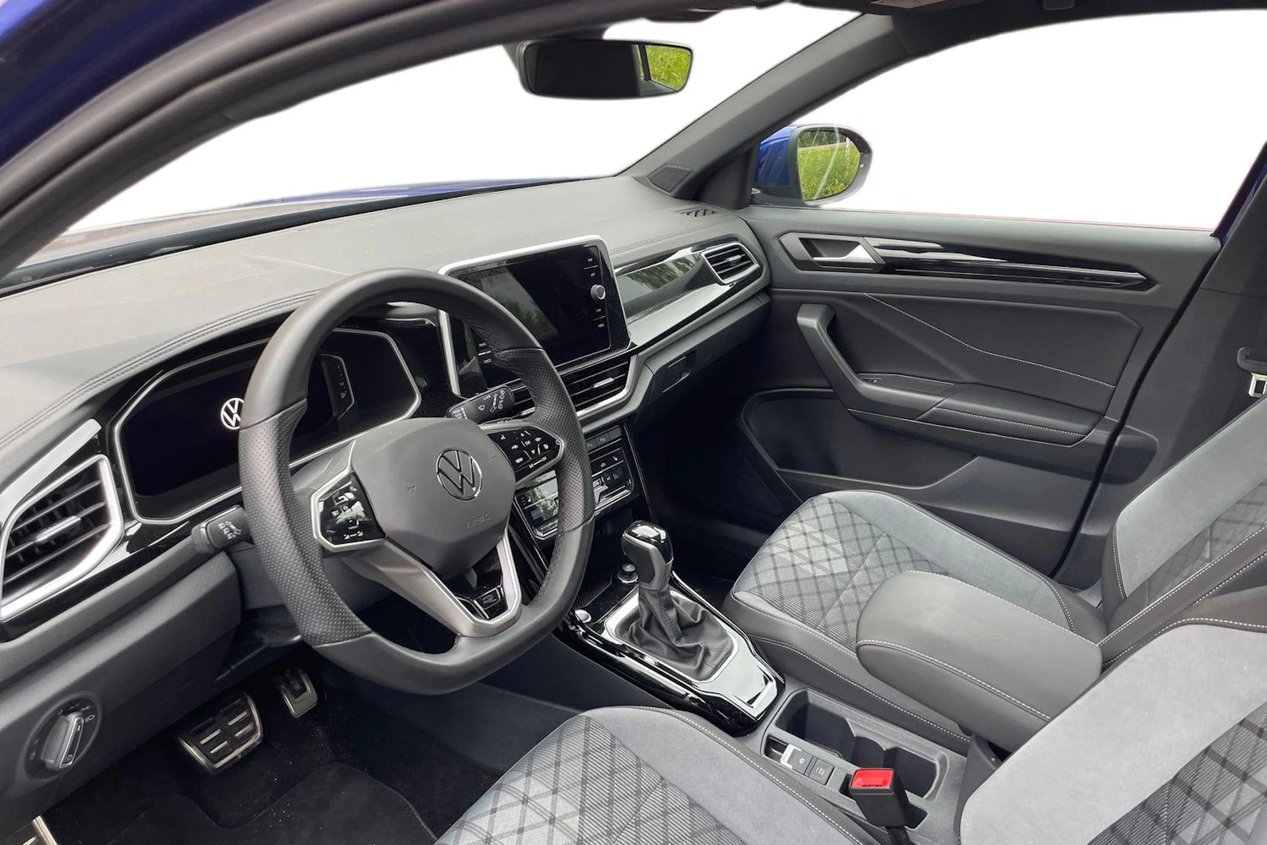 sininen Volkswagen T-Roc 2023 kuva 3.