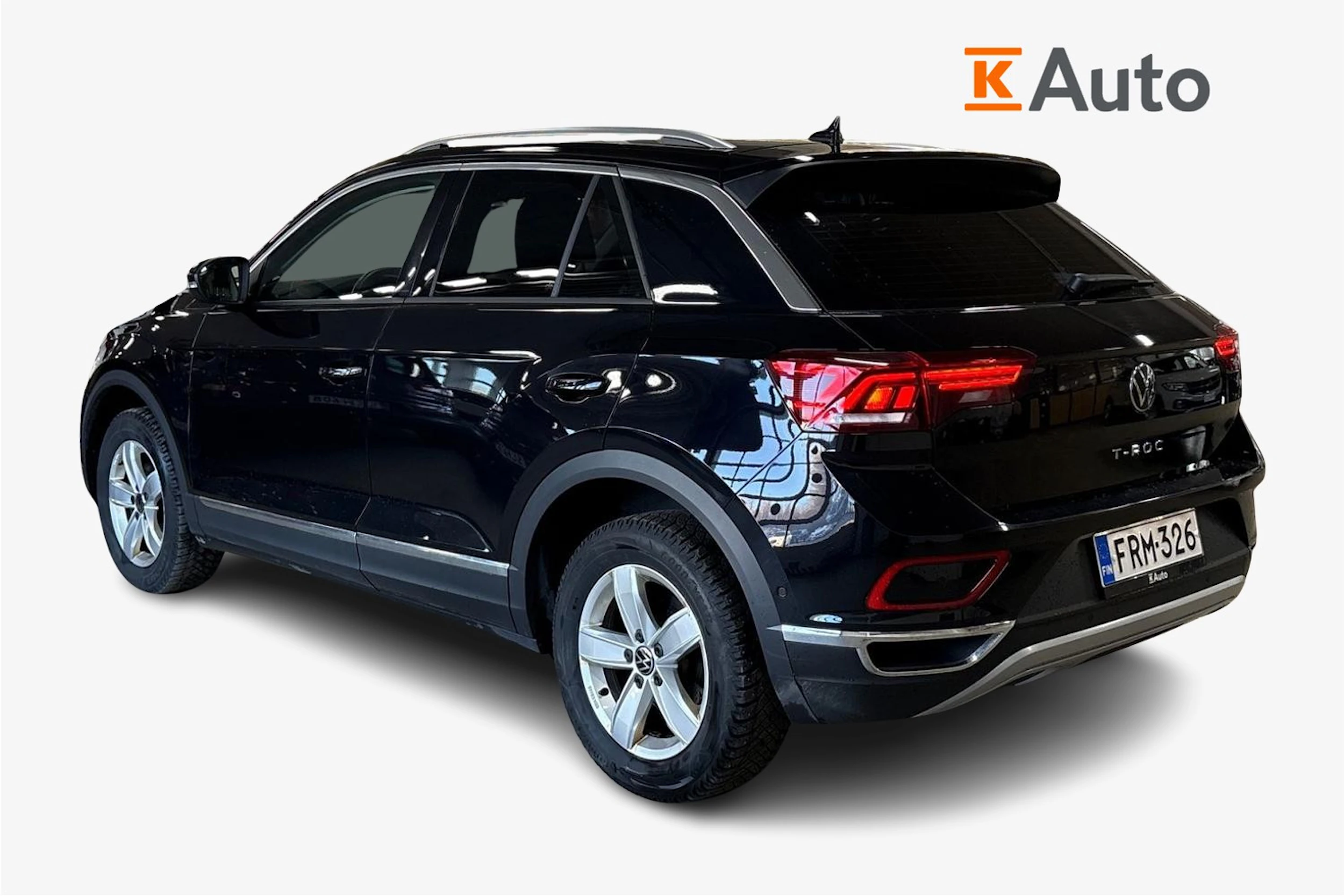 Musta Volkswagen T-Roc 2023 kuva 2.