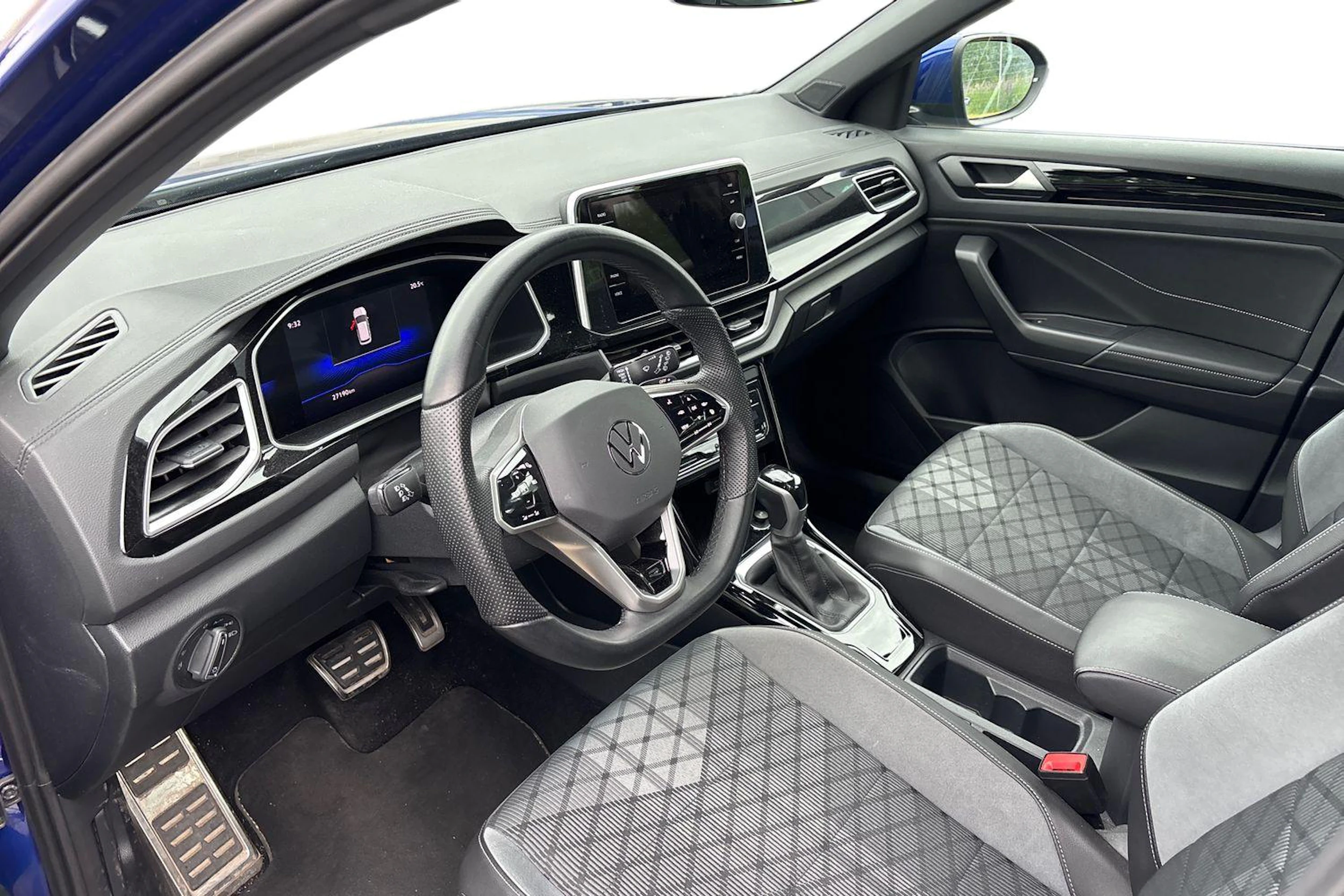 sininen Volkswagen T-Roc 2023 kuva 3.