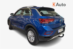 sininen Volkswagen T-ROC 2023 kuva 2.
