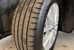 sininen Volkswagen T-ROC 2023 kuva 10.