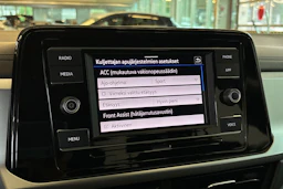 sininen Volkswagen T-ROC 2023 kuva 16.
