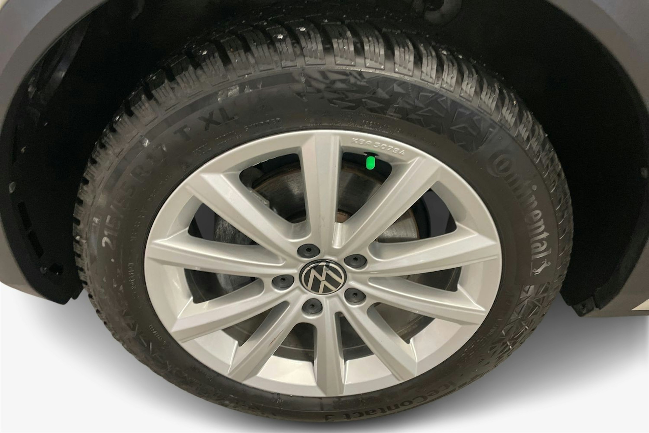 harmaa Volkswagen T-Roc 2023 kuva 11.