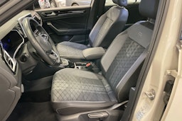 harmaa Volkswagen T-Roc 2023 kuva 17.