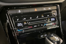 harmaa Volkswagen T-Roc 2023 kuva 18.